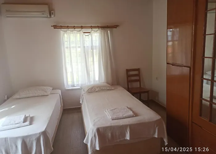 Camlaraltipansiyon Ayvalı