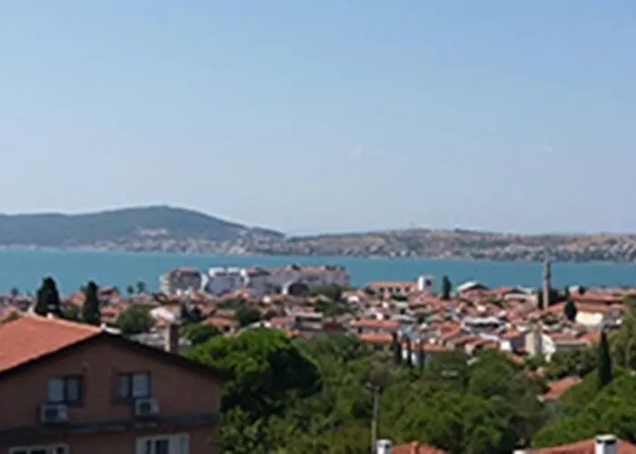 Alloggio in famiglia Camlaraltipansiyon *