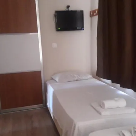 Camlaraltipansiyon Rum i privatbostad *